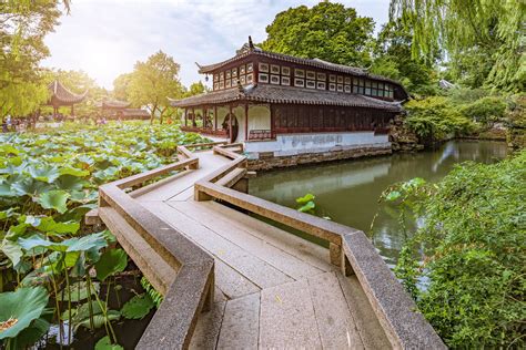 蘇州北有什麼好玩的?不妨從蘇州北面的歷史遺跡、自然風光與現代建築中尋找靈感。